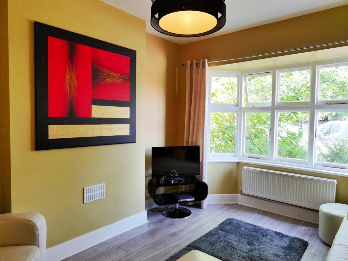 Perry Road, Beautiful Large House Available For Guests And Contractors Parking Wifi Villa Nottingham Buitenkant foto