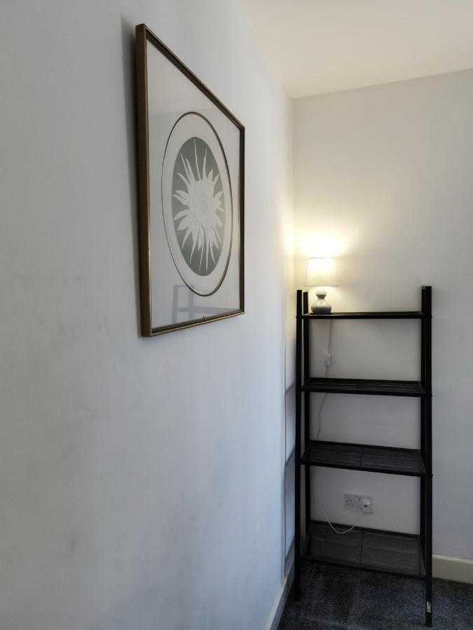 Perry Road, Beautiful Large House Available For Guests And Contractors Parking Wifi Villa Nottingham Buitenkant foto