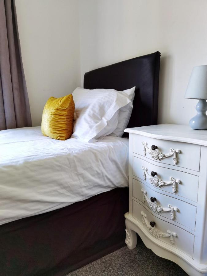 Perry Road, Beautiful Large House Available For Guests And Contractors Parking Wifi Villa Nottingham Buitenkant foto