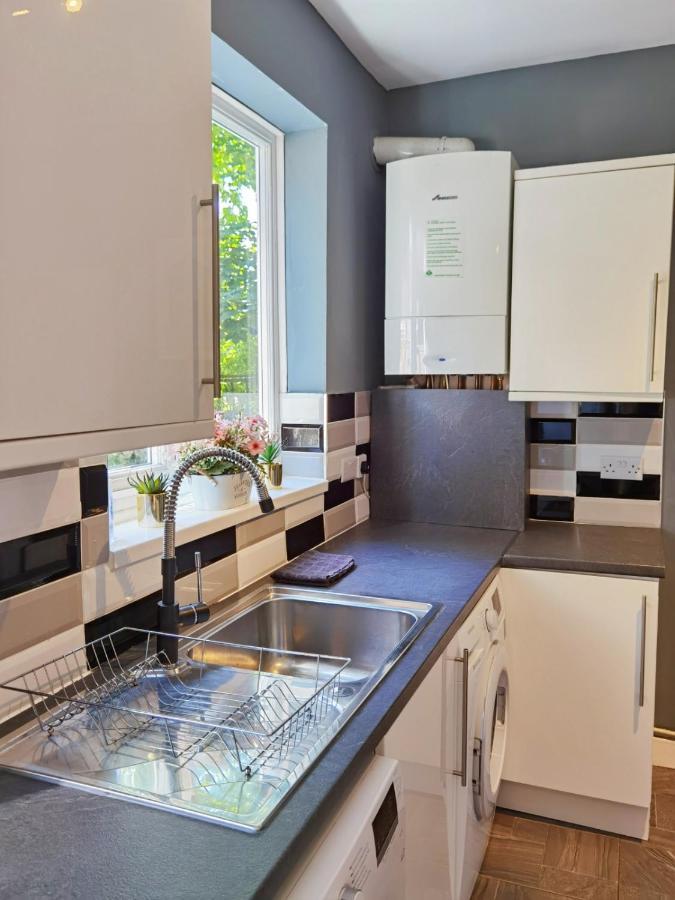 Perry Road, Beautiful Large House Available For Guests And Contractors Parking Wifi Villa Nottingham Buitenkant foto