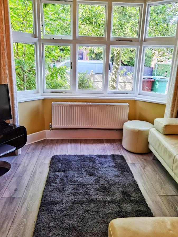 Perry Road, Beautiful Large House Available For Guests And Contractors Parking Wifi Villa Nottingham Buitenkant foto