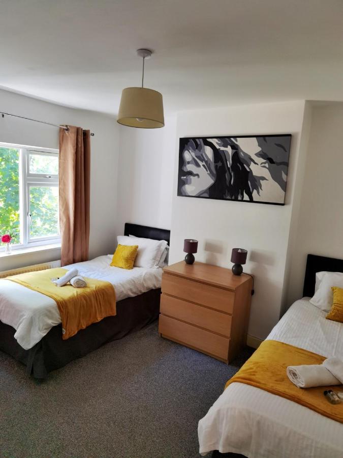 Perry Road, Beautiful Large House Available For Guests And Contractors Parking Wifi Villa Nottingham Buitenkant foto